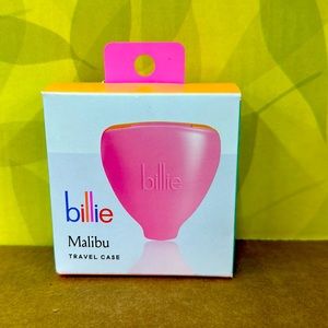 Billie Travel Case (Brand new, Unopened) Color Malibu
